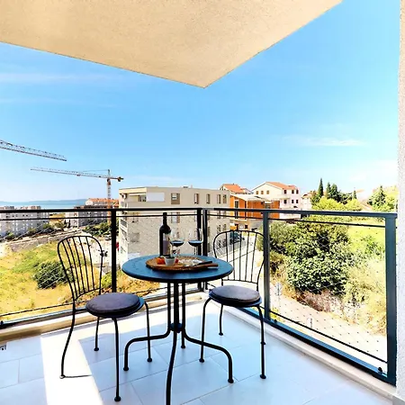 Baby Blue Apartment Split
